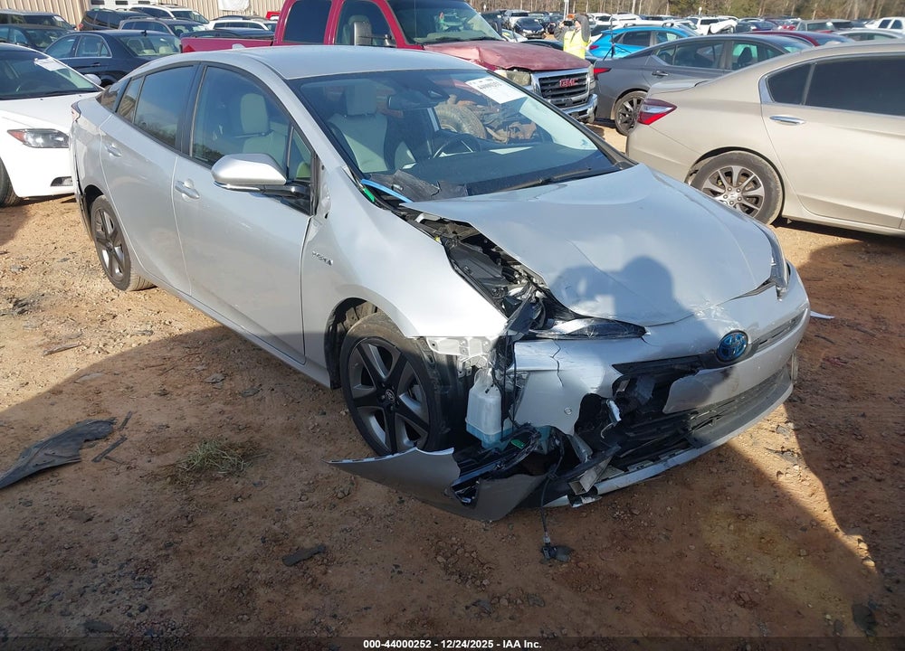 2020 TOYOTA PRIUS XLE VIN: JTDKARFU8L3114349