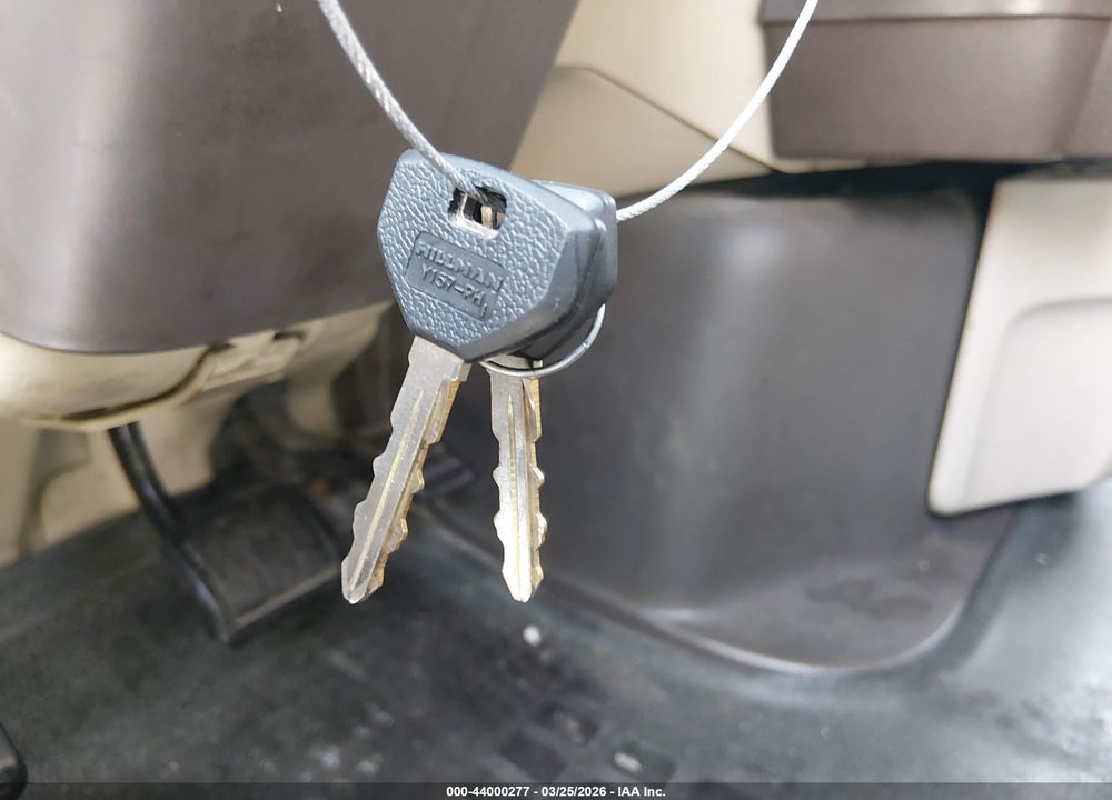 2017 VOLVO VNL VIN: 4V4NC9EH2HN984240