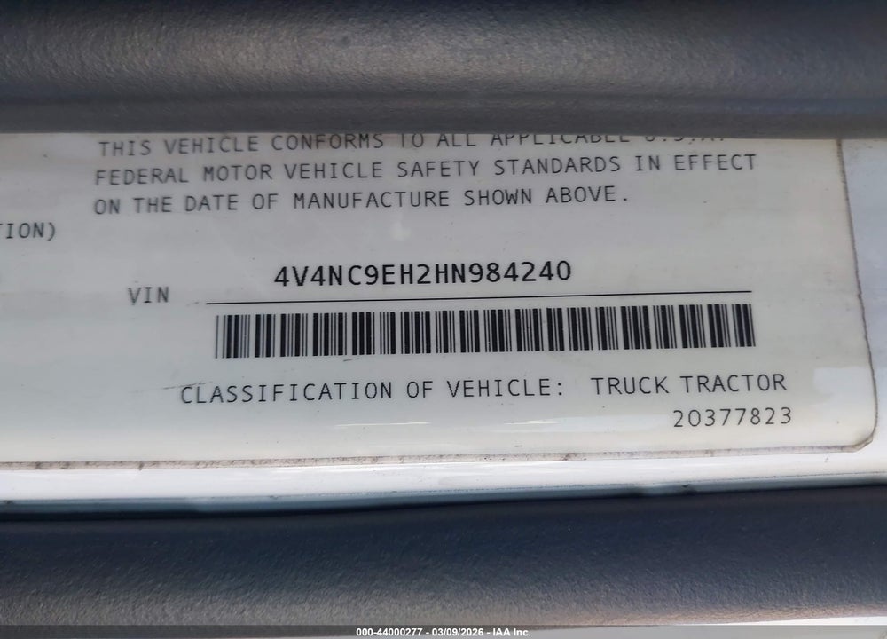 2017 VOLVO VNL VIN: 4V4NC9EH2HN984240