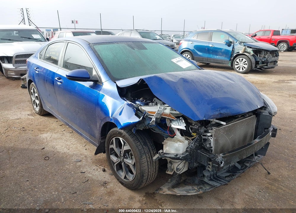 2019 KIA FORTE LXS VIN: 3KPF24AD2KE007197