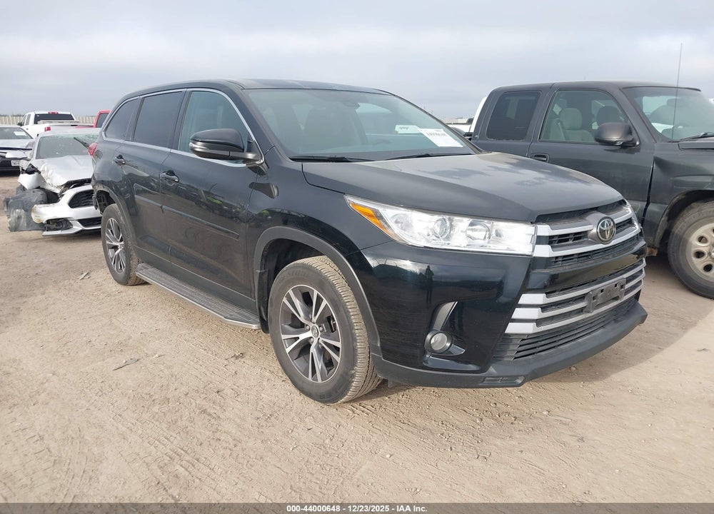 2019 TOYOTA HIGHLANDER LE PLUS VIN: 5TDZZRFH3KS334585