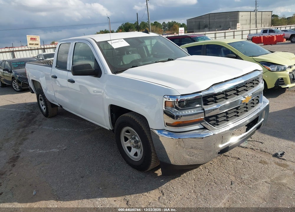 2019 CHEVROLET SILVERADO 1500 LD WT VIN: 2GCRCNEC5K1116185