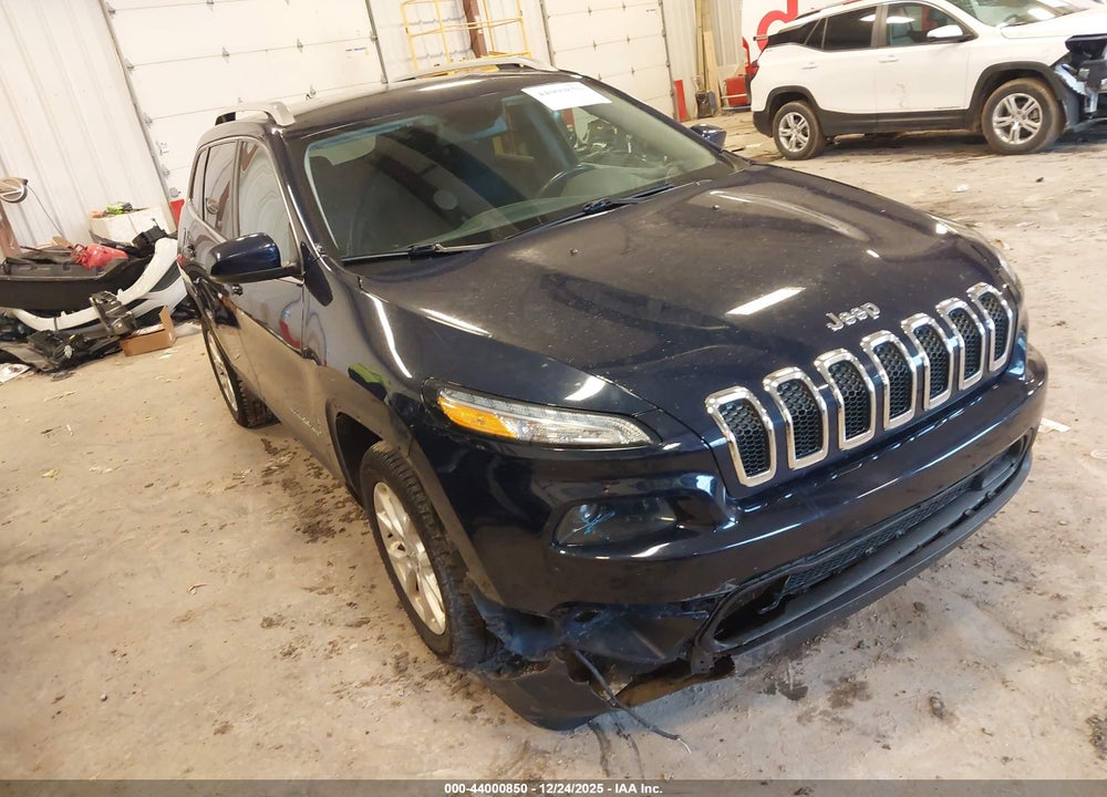 2016 JEEP CHEROKEE LATITUDE VIN: 1C4PJLCS3GW370053