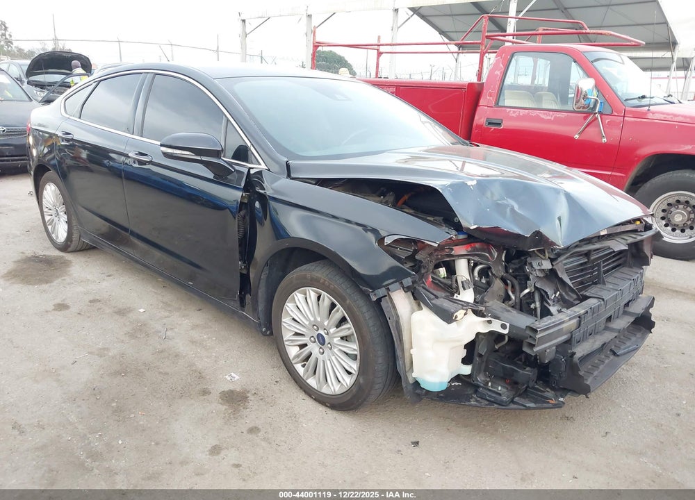 2014 FORD FUSION ENERGI TITANIUM VIN: 3FA6P0SU1ER337411