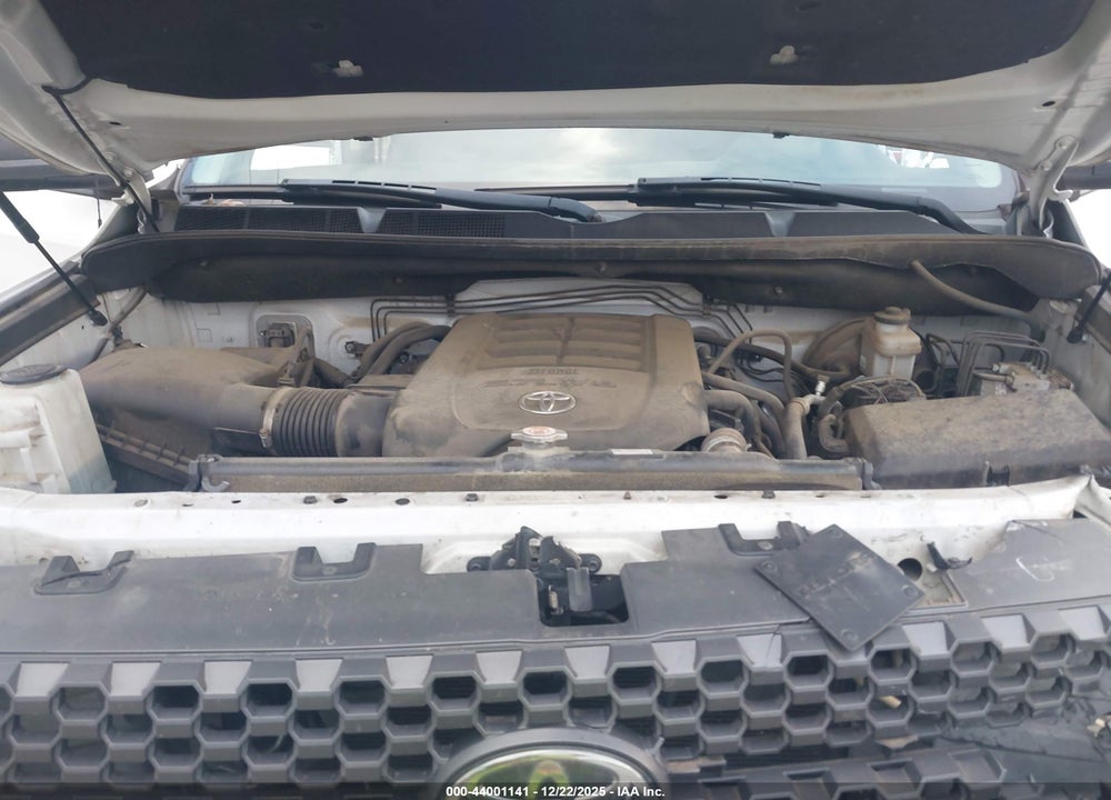 2018 TOYOTA TUNDRA SR5 5.7L V8 VIN: 5TFEY5F12JX239263