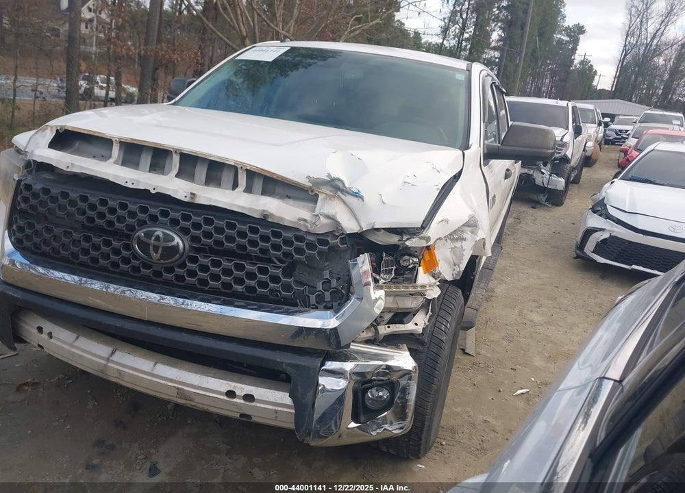 2018 TOYOTA TUNDRA SR5 5.7L V8 VIN: 5TFEY5F12JX239263
