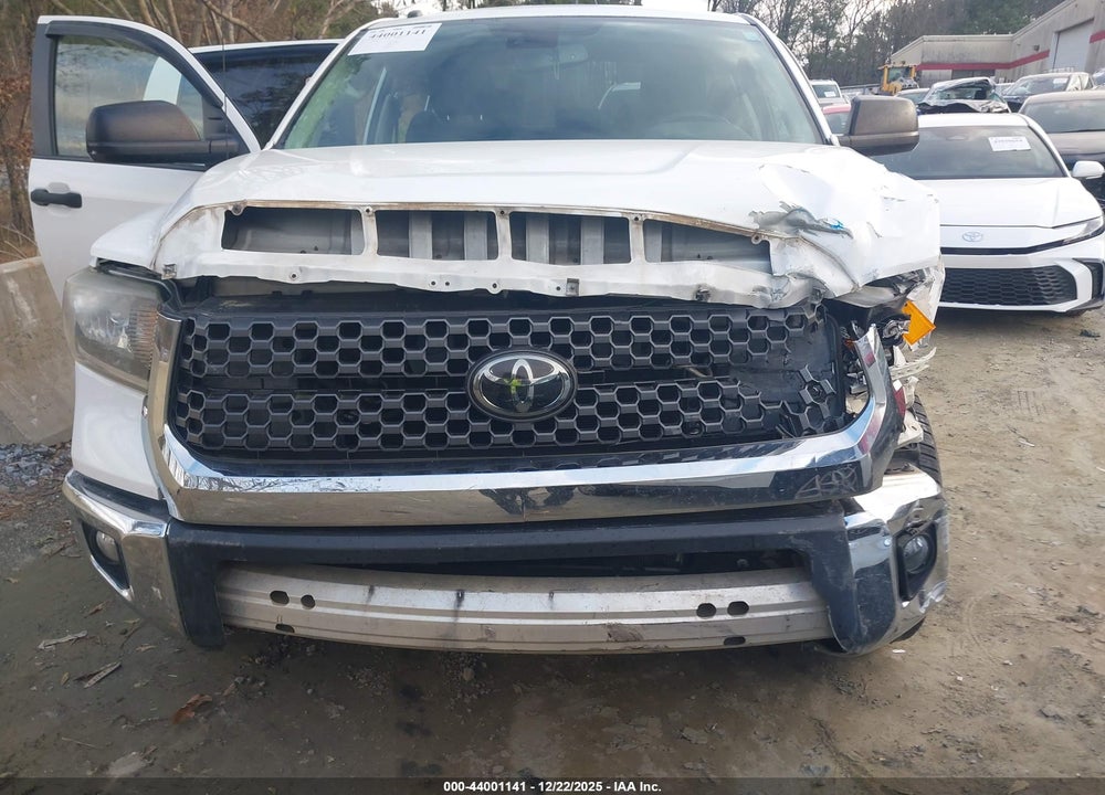 2018 TOYOTA TUNDRA SR5 5.7L V8 VIN: 5TFEY5F12JX239263