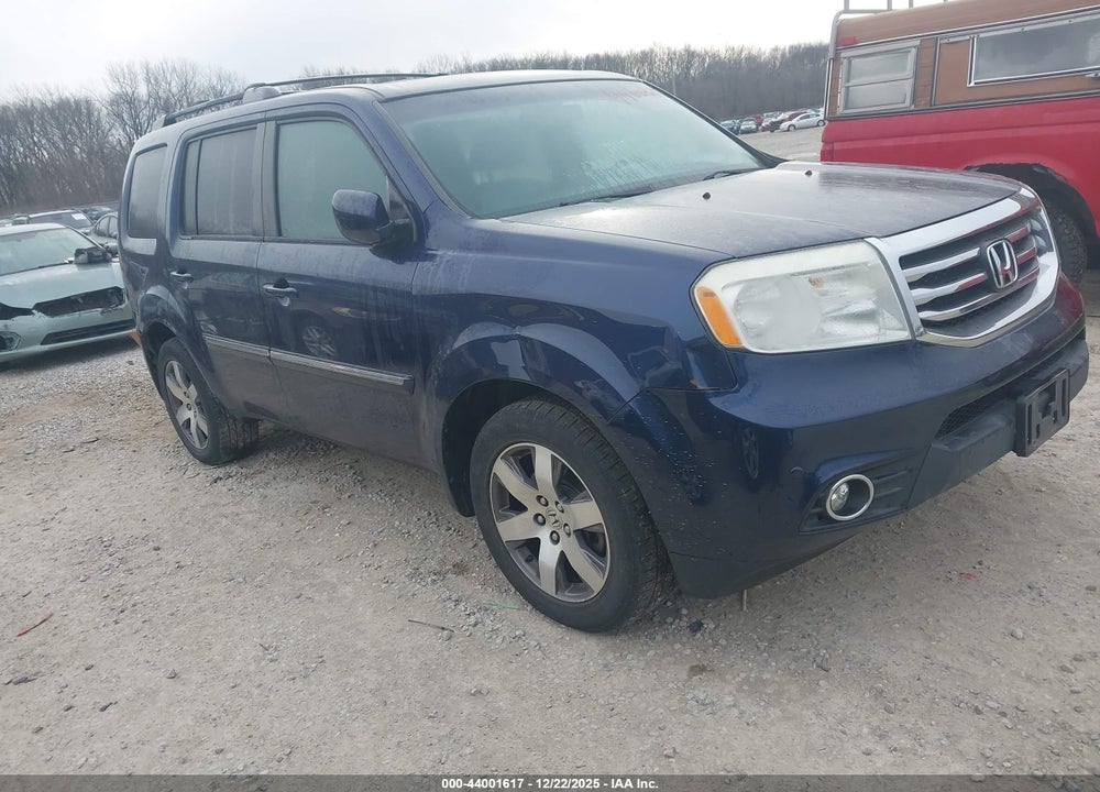 2015 HONDA PILOT TOURING VIN: 5FNYF4H92FB035810