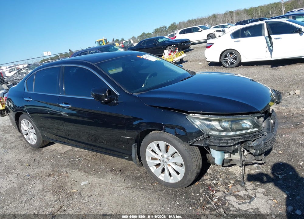 2015 HONDA ACCORD EX-L V-6 VIN: 1HGCR3F84FA018975
