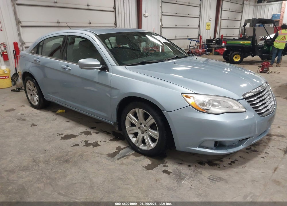 2013 CHRYSLER 200 TOURING VIN: 1C3CCBBB8DN611857