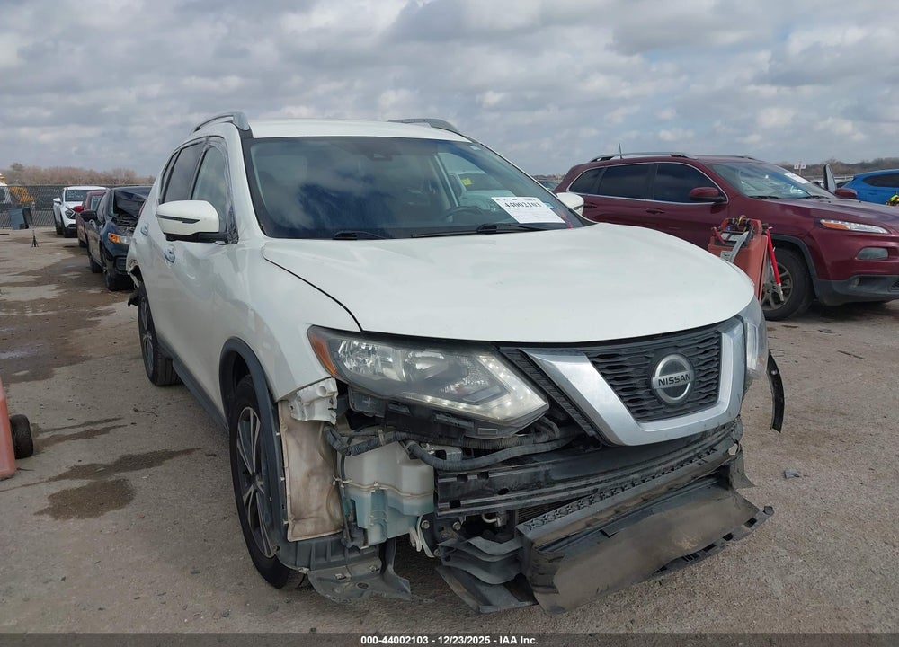 2019 NISSAN ROGUE SV VIN: 5N1AT2MT3KC769987