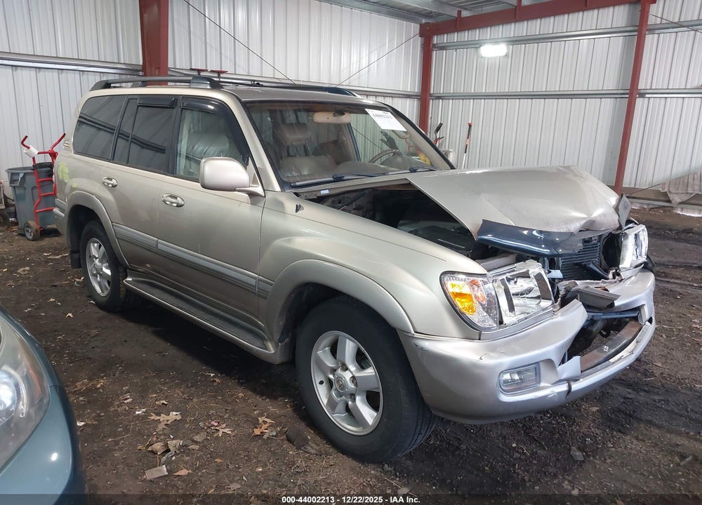 2005 TOYOTA LAND CRUISER V8 VIN: JTEHT05J852080134