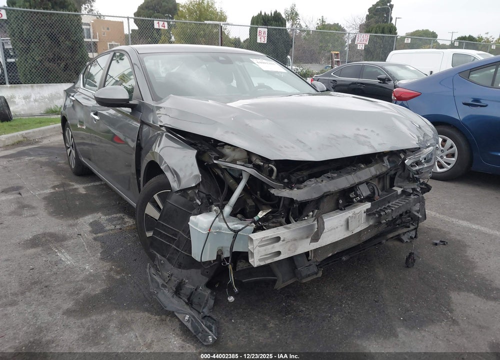 2022 NISSAN ALTIMA SV FWD VIN: 1N4BL4DV6NN373248