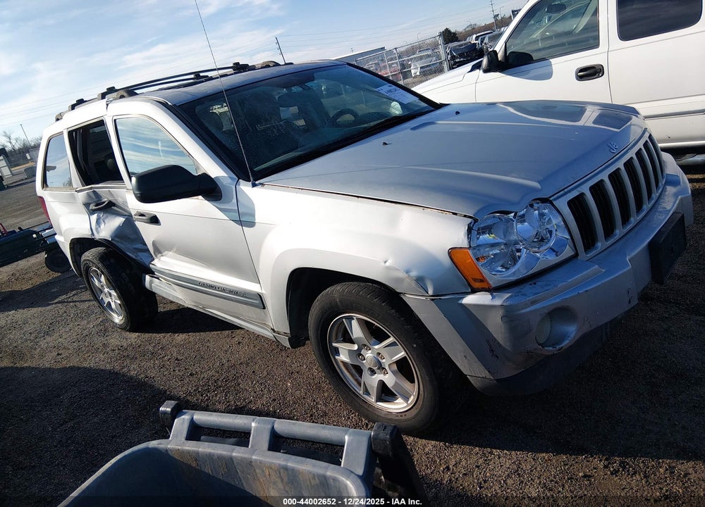 2005 JEEP GRAND CHEROKEE LAREDO VIN: 1J8GR48K45C617837