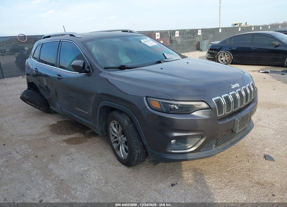 2019 JEEP CHEROKEE LATITUDE PLUS FWD VIN: 1C4PJLLX6KD381807