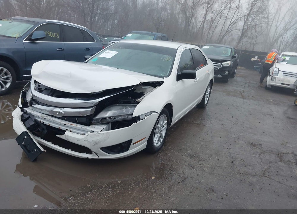 2012 FORD FUSION S VIN: 3FAHP0GA2CR270628