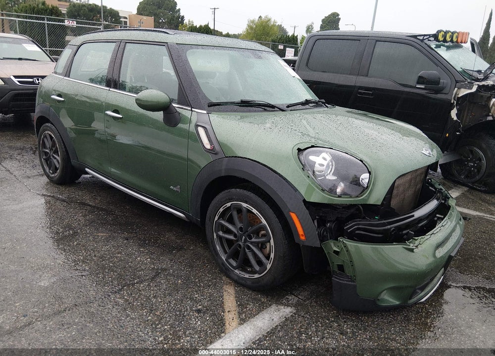 2016 MINI COUNTRYMAN COOPER S VIN: WMWZC5C56GWU04864