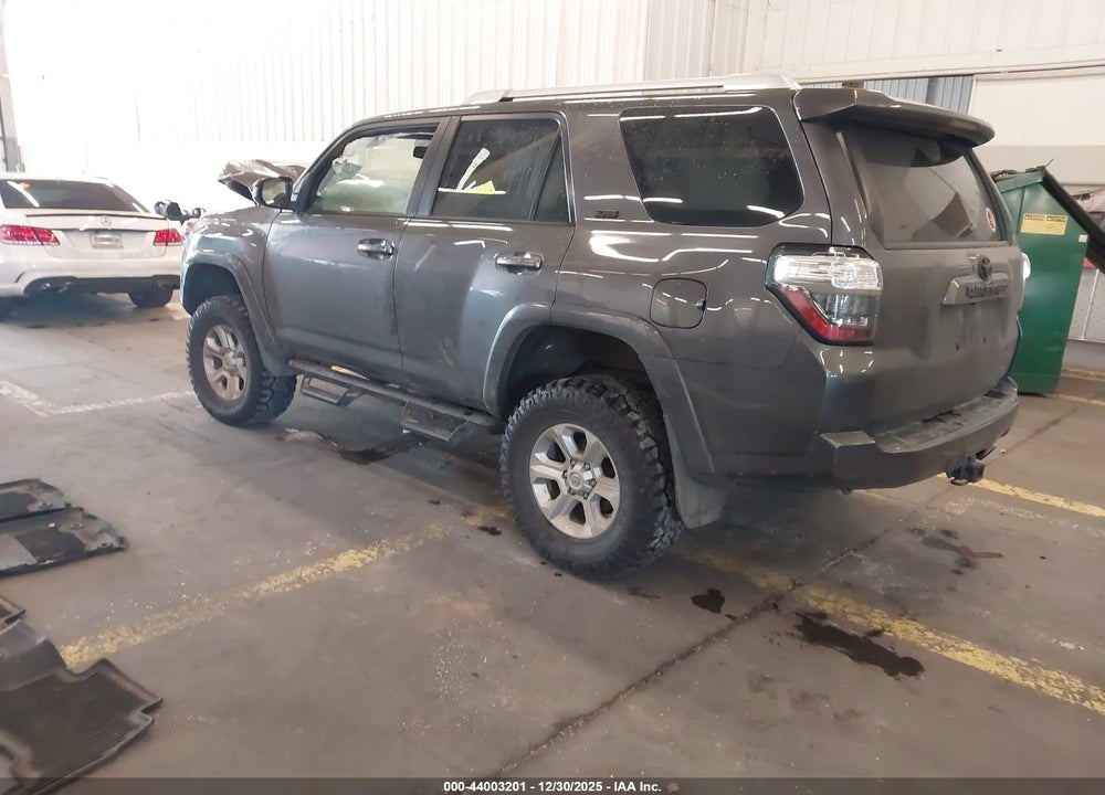 2018 TOYOTA 4RUNNER SR5 PREMIUM VIN: JTEBU5JR9J5578220