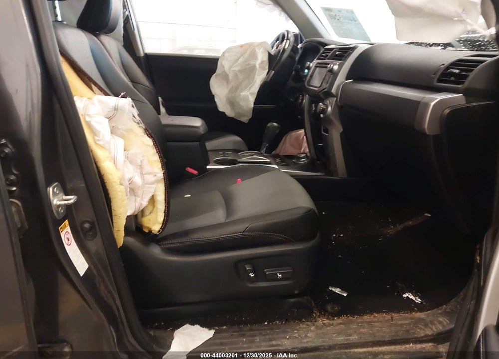 2018 TOYOTA 4RUNNER SR5 PREMIUM VIN: JTEBU5JR9J5578220