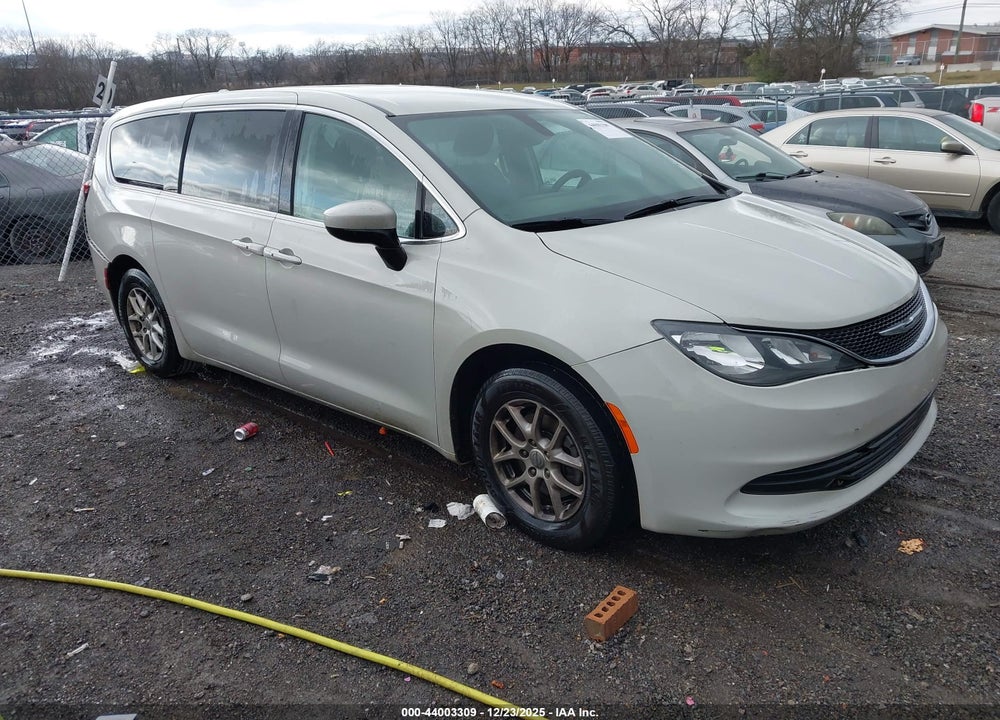 2017 CHRYSLER PACIFICA TOURING VIN: 2C4RC1DG2HR794660