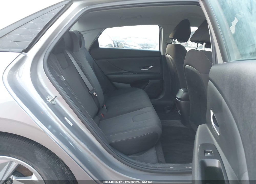 2024 HYUNDAI ELANTRA SE VIN: KMHLL4DG6RU792451
