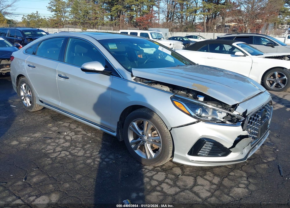 2019 HYUNDAI SONATA SPORT VIN: 5NPE34AF2KH733700