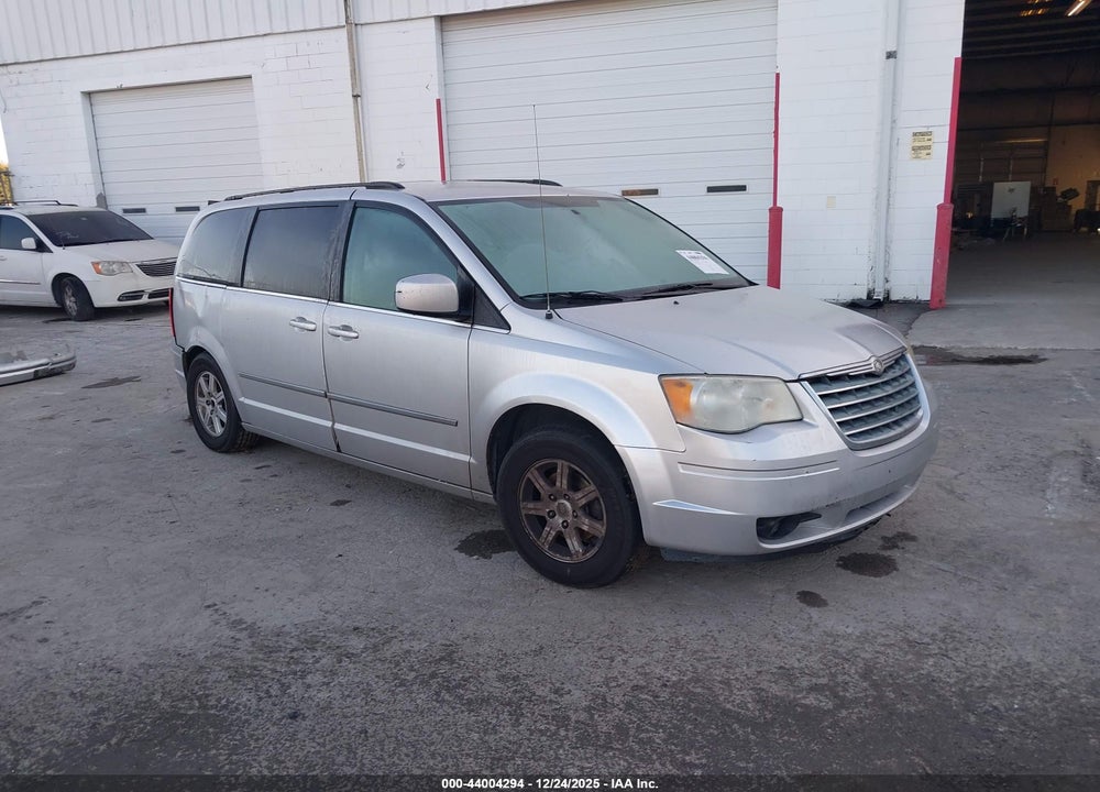 2010 CHRYSLER TOWN & COUNTRY TOURING VIN: 2A4RR5D15AR285163