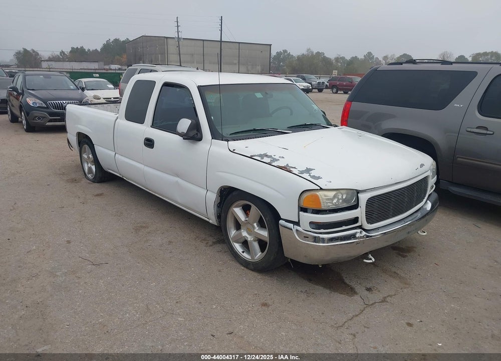 1999 GMC SIERRA 1500 SL VIN: 2GTEC19T8X1535608