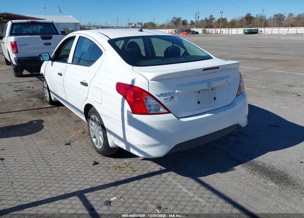 2017 NISSAN VERSA 1.6 S+ VIN: 3N1CN7AP5HL845849