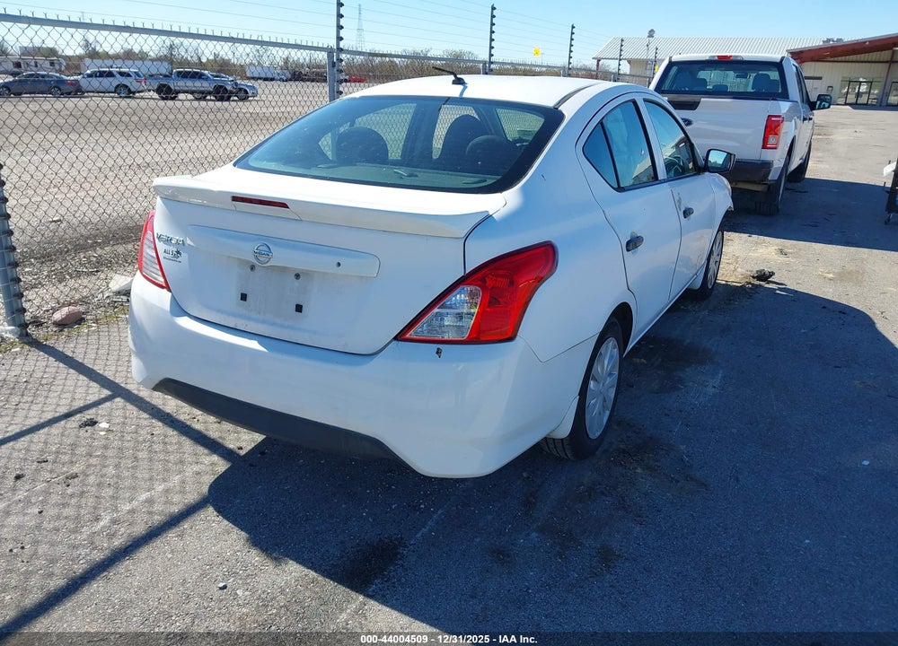 2017 NISSAN VERSA 1.6 S+ VIN: 3N1CN7AP5HL845849