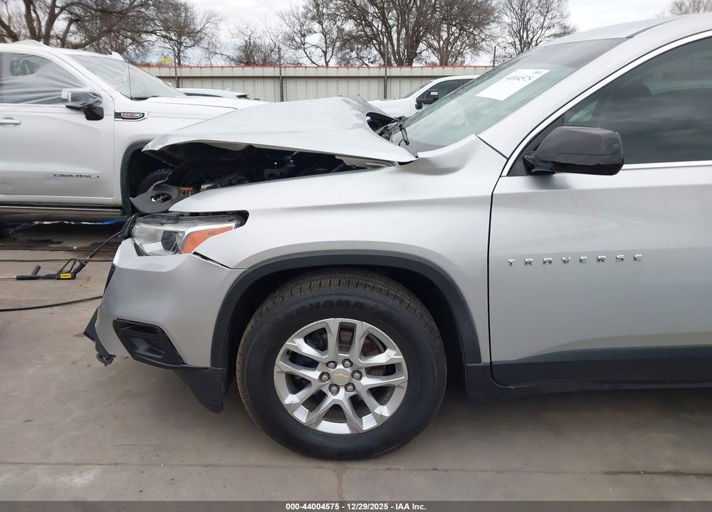 2019 CHEVROLET TRAVERSE LS VIN: 1GNERFKW8KJ116535