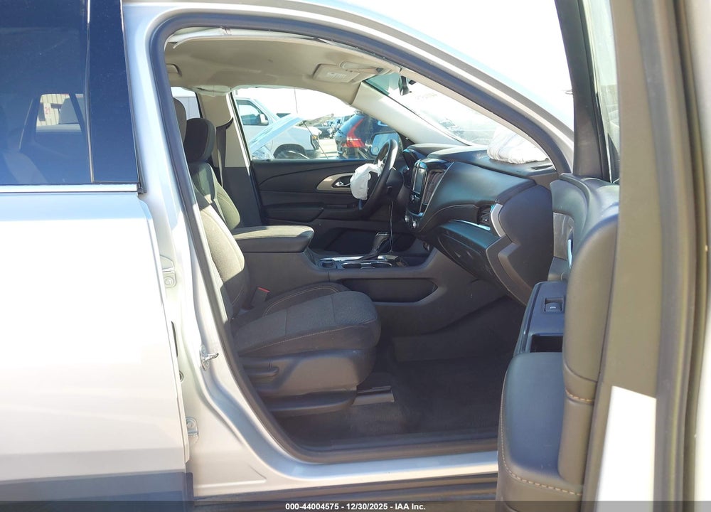 2019 CHEVROLET TRAVERSE LS VIN: 1GNERFKW8KJ116535