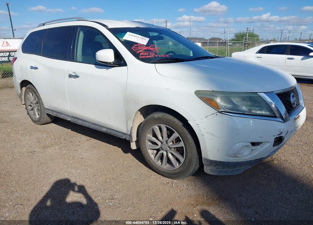 2015 NISSAN PATHFINDER S VIN: 5N1AR2MN9FC718225