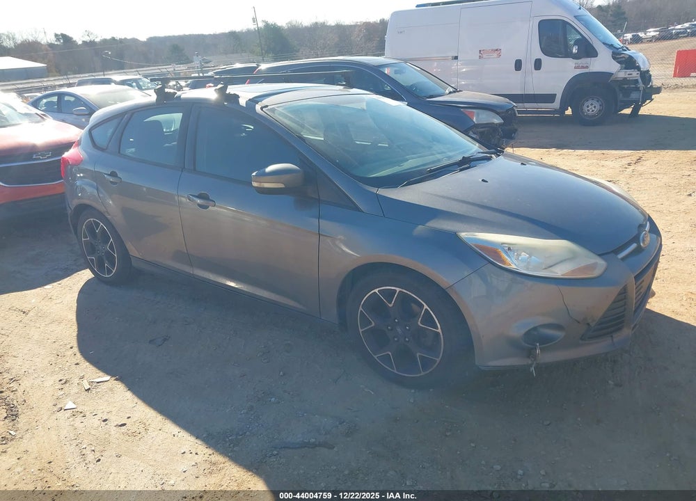 2014 FORD FOCUS SE VIN: 1FADP3K27EL192803