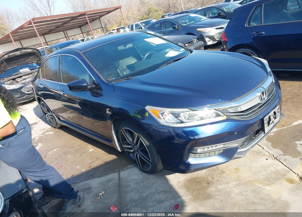 2017 HONDA ACCORD SPORT SE VIN: 1HGCR2F11HA013281