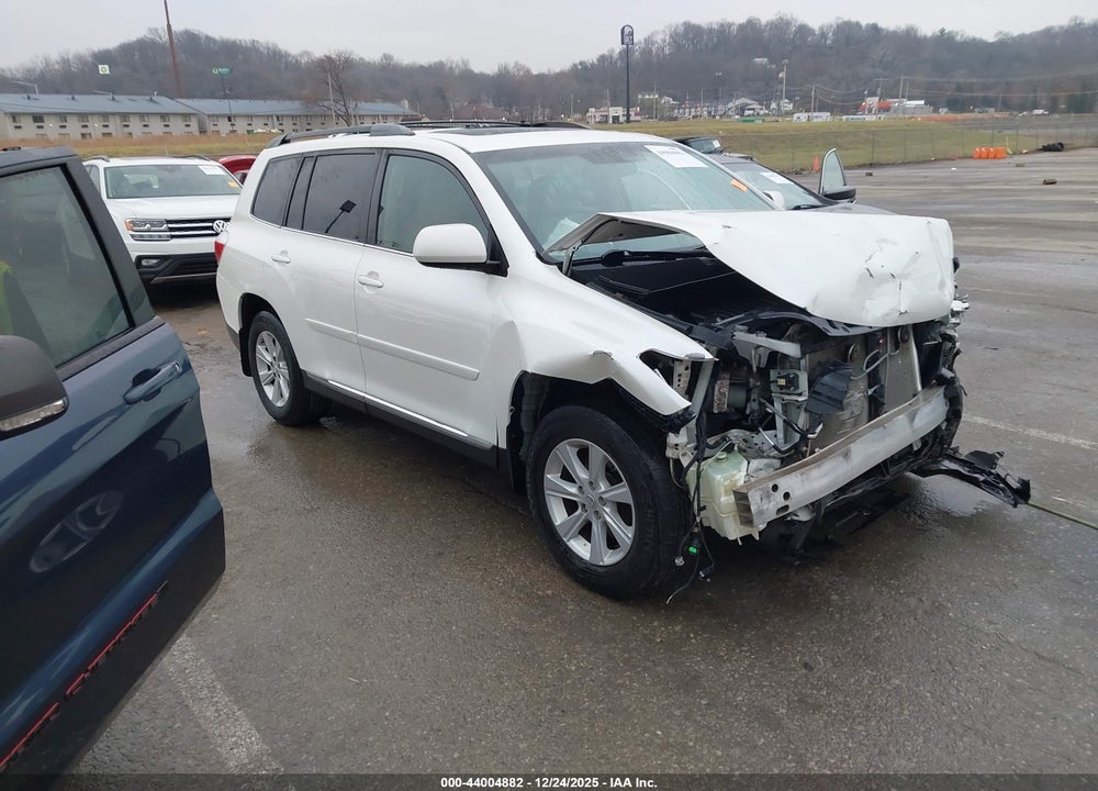 2011 TOYOTA HIGHLANDER SE V6 VIN: 5TDBK3EH0BS063098