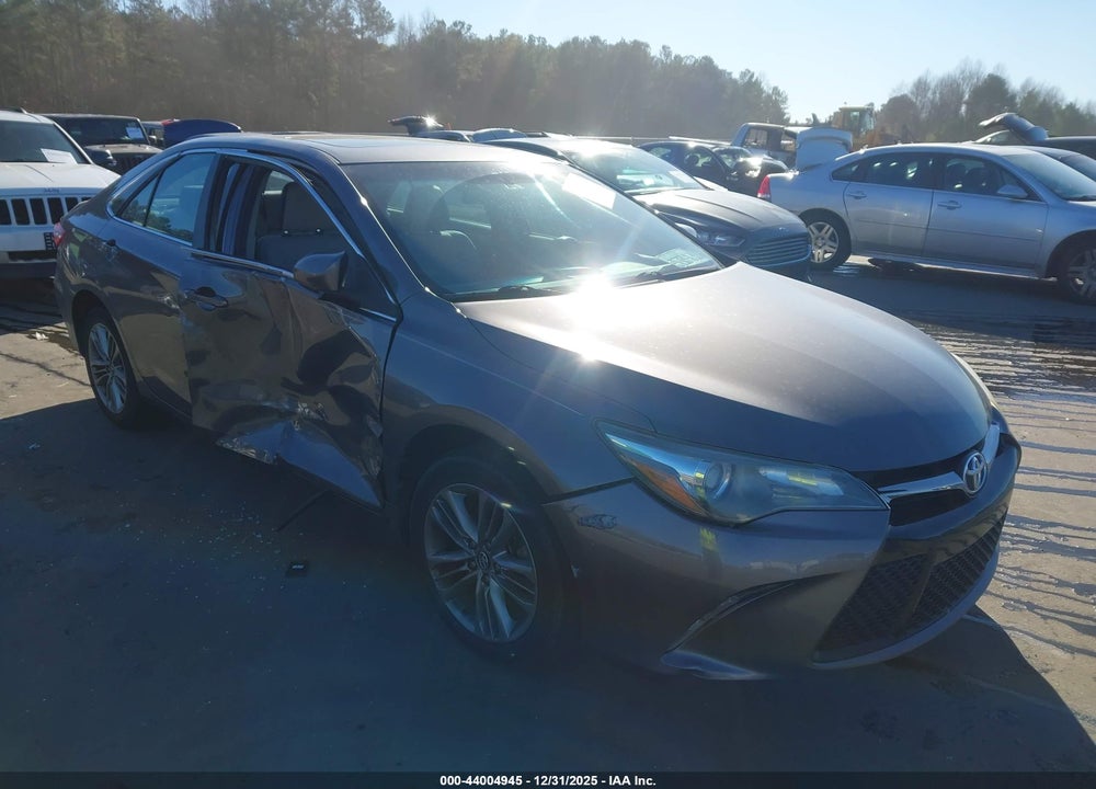 2016 TOYOTA CAMRY SE VIN: 4T1BF1FK8GU262644