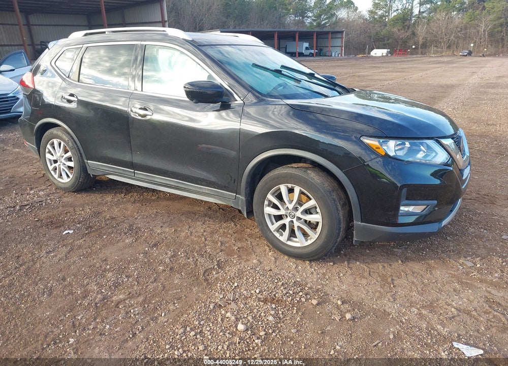 2018 NISSAN ROGUE SV VIN: 5N1AT2MT4JC845800