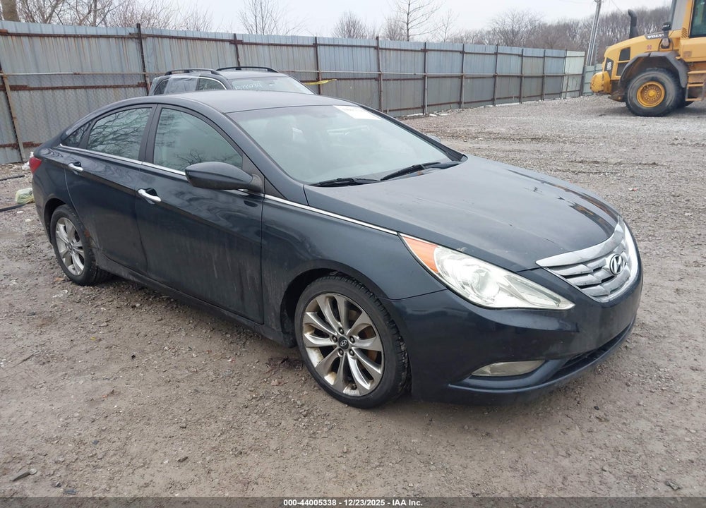 2011 HYUNDAI SONATA VIN: 5NPEC4AC5BH044546