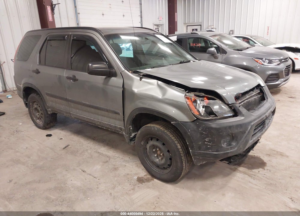 2005 HONDA CR-V LX VIN: SHSRD78575U344947