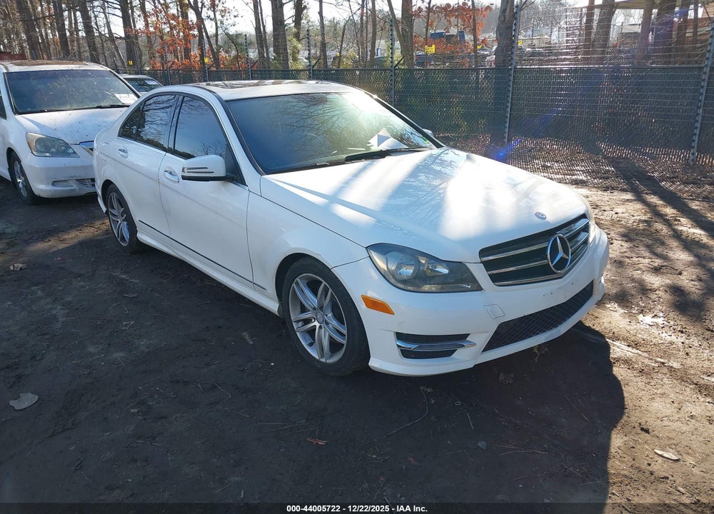 2014 MERCEDES-BENZ C 300 SPORT 4MATIC VIN: WDDGF8AB5EA914733