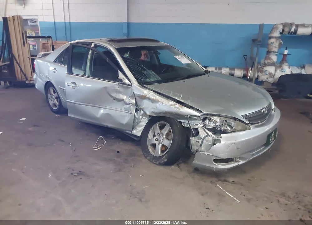 2002 TOYOTA CAMRY SE VIN: JTDBE32K120037118