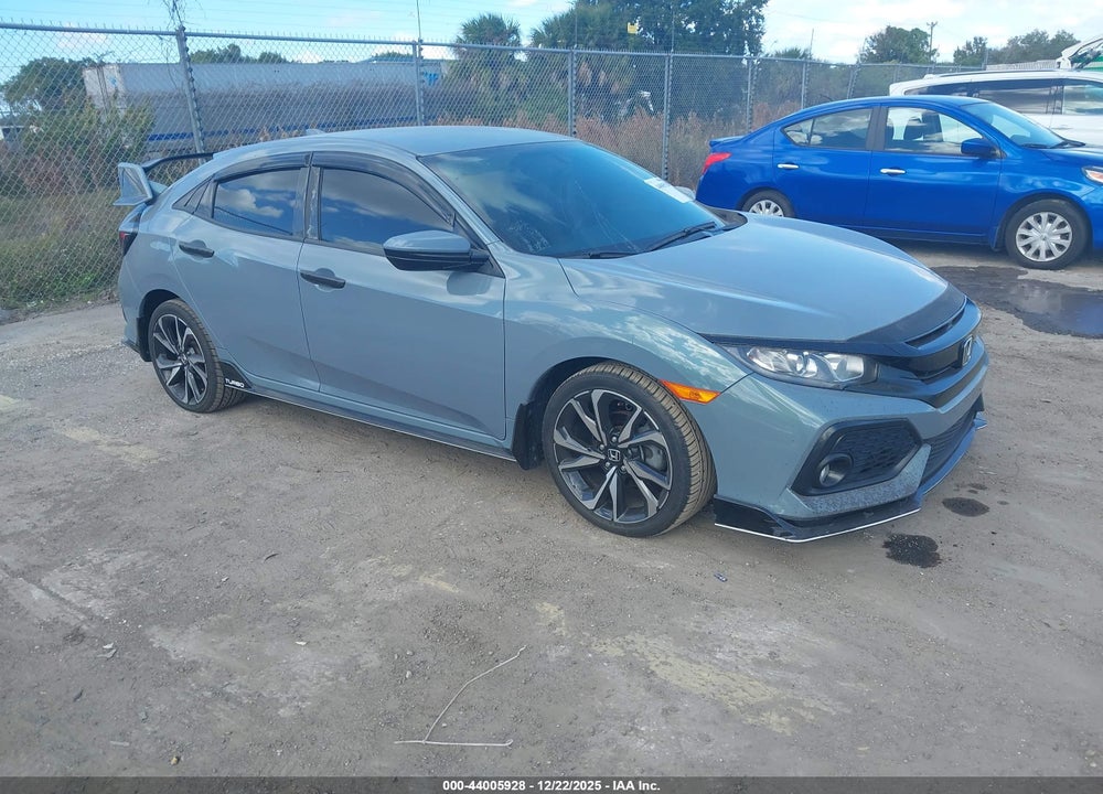 2018 HONDA CIVIC VIN: SHHFK7G42JU210834
