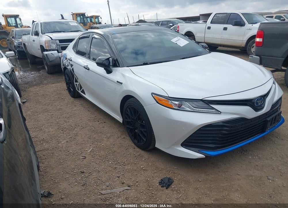 2018 TOYOTA CAMRY HYBRID XLE VIN: 4T1B21HK1JU001968