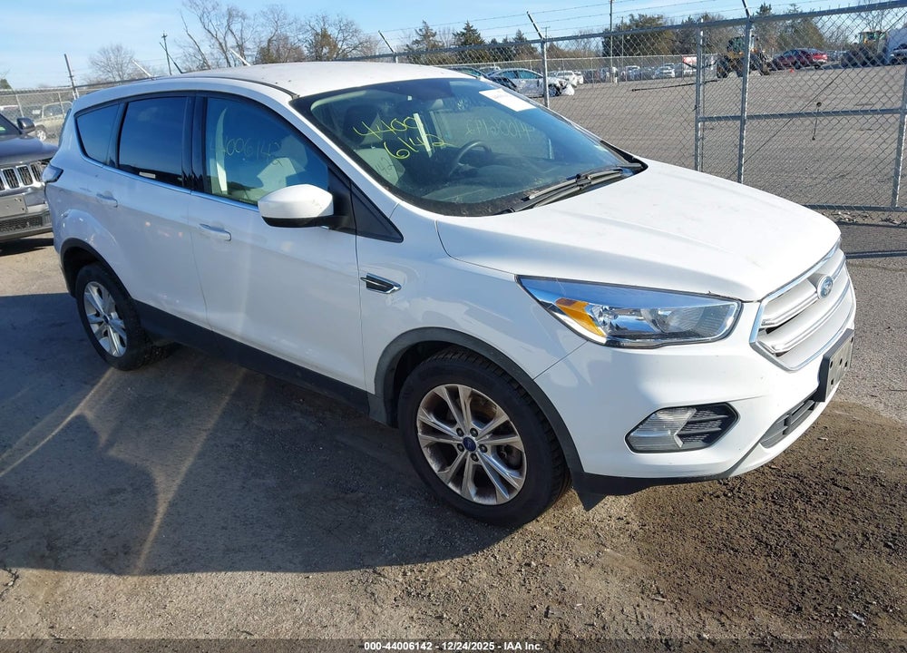 2017 FORD ESCAPE SE VIN: 1FMCU0G98HUB74453