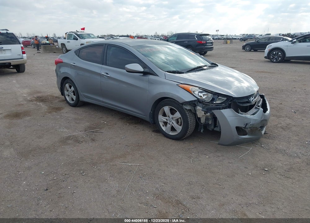 2013 HYUNDAI ELANTRA GLS VIN: KMHDH4AEXDU928162