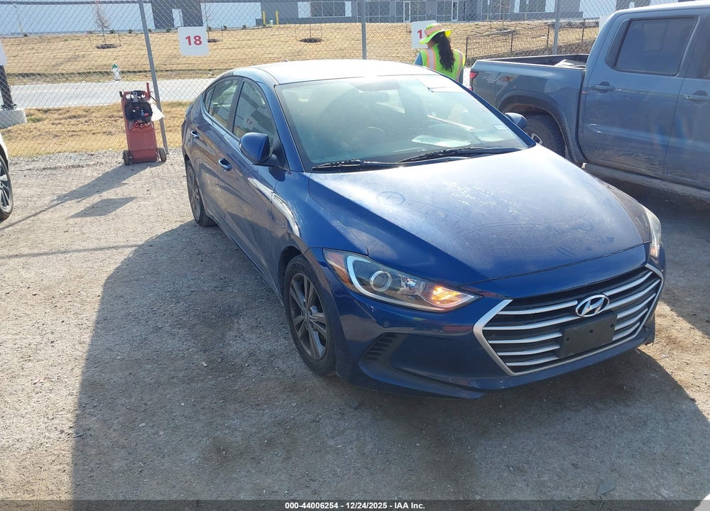 2017 HYUNDAI ELANTRA SE VIN: 5NPD84LF3HH060967