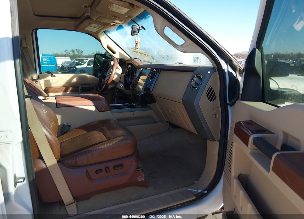 2011 FORD F-350 KING RANCH VIN: 1FT8W3BT5BEB40528