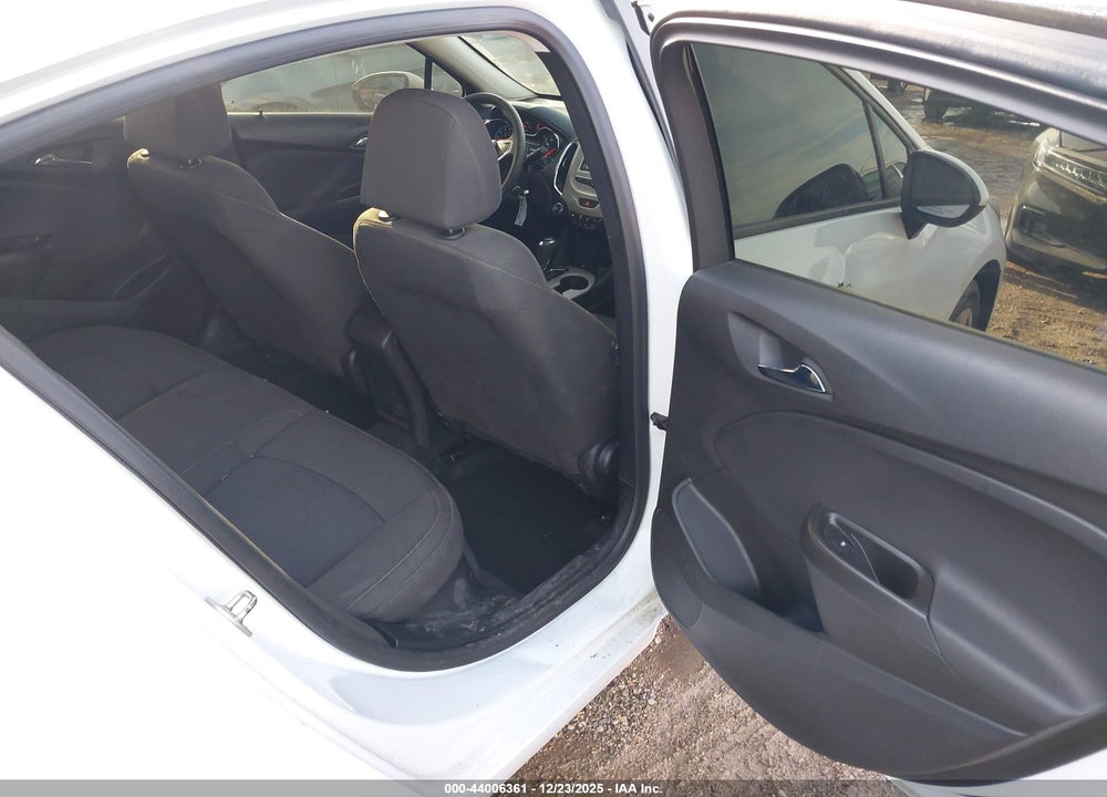 2018 CHEVROLET CRUZE LS AUTO VIN: 1G1BC5SM9J7182716