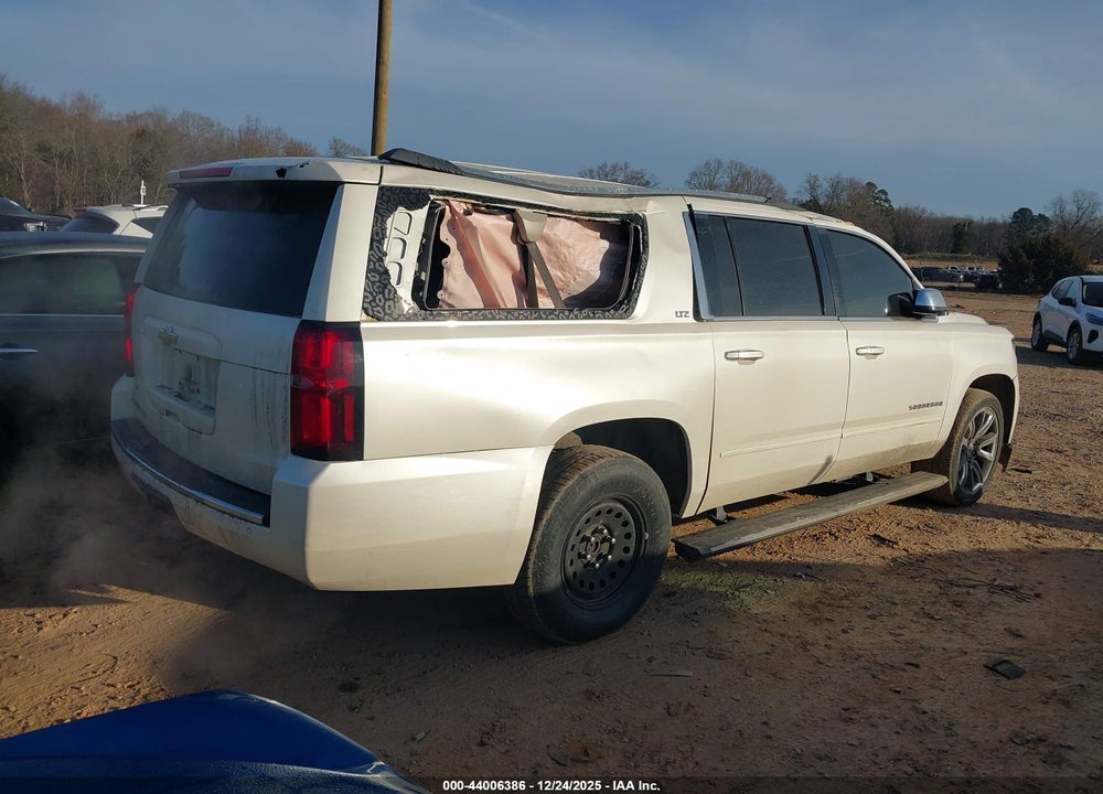 2015 CHEVROLET SUBURBAN 1500 LTZ VIN: 1GNSKKKC4FR636812